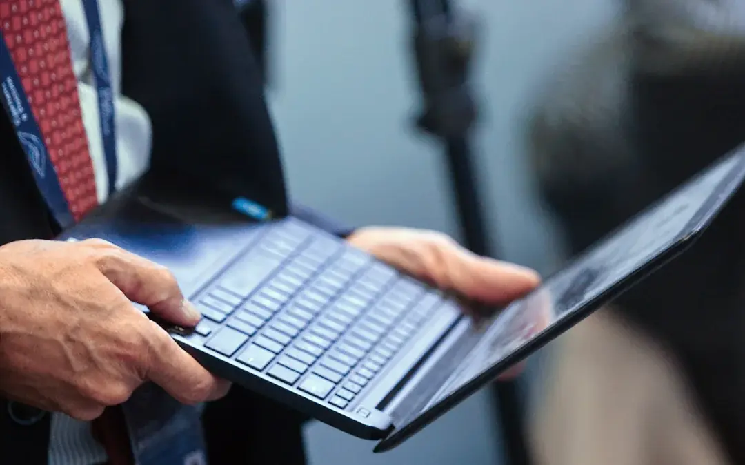 Laptop at the presentation of the Kommersant regional executive ranking